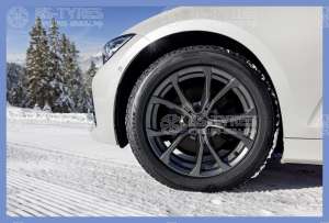 Goodyear Ultra Grip Performance 3 255/45 R20 105V (уценка)