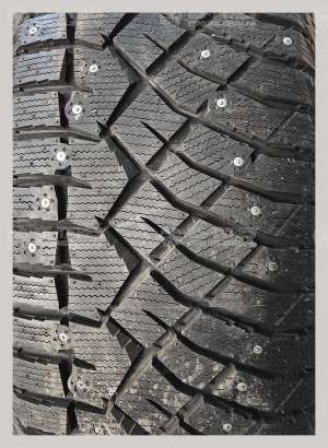 Nitto Therma Spike 265/65 R17 116T