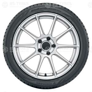Yokohama BluEarth Winter V906 285/40 R22 110W